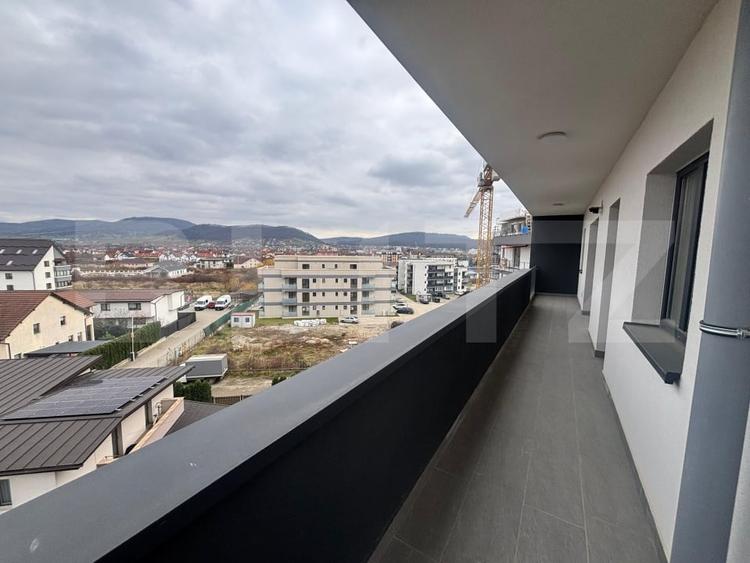 Apartament cu 3 camere decomandat în Nord-Est — fotografia 3