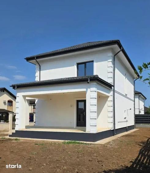 Casă cu 5 camere cu Teren 430 Mp în Central