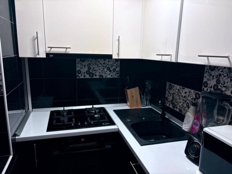 Apartament 2 camere, 26.83 mp, zona Pia?a Valea Ro?ie - 6