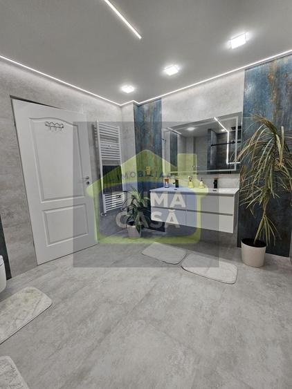 Casă individuală cu 4 camere cu Canalizare în Central