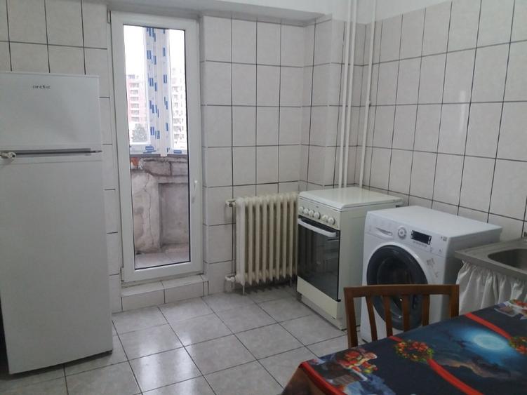 Garsonieră decomandată în Dorobanți