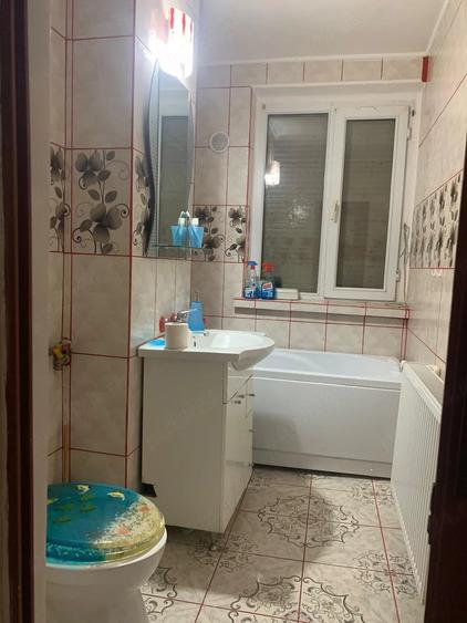 Apartament cu 2 camere decomandat în Antonești