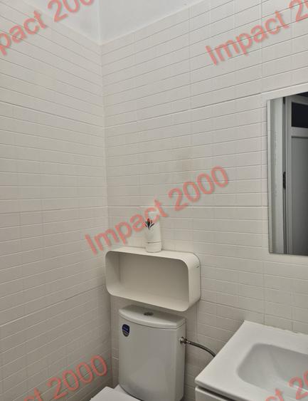 Apartament cu 5 camere în P-ța Ovidiu