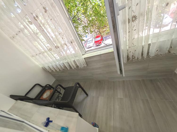Apartament cu 3 camere decomandat în Brâncoveanu