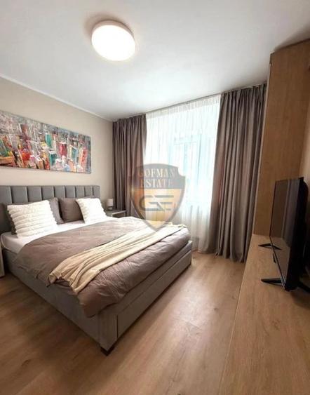 Apartament cu 2 camere semidecomandat, mobilat în City Park Mall