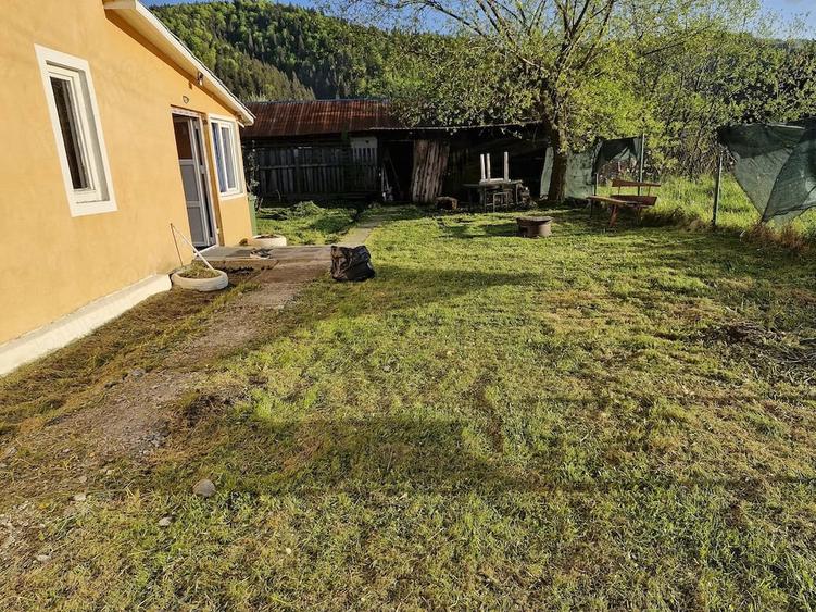 Casă cu 4 camere cu Teren 300 Mp în Sângeorgiu de Mureș