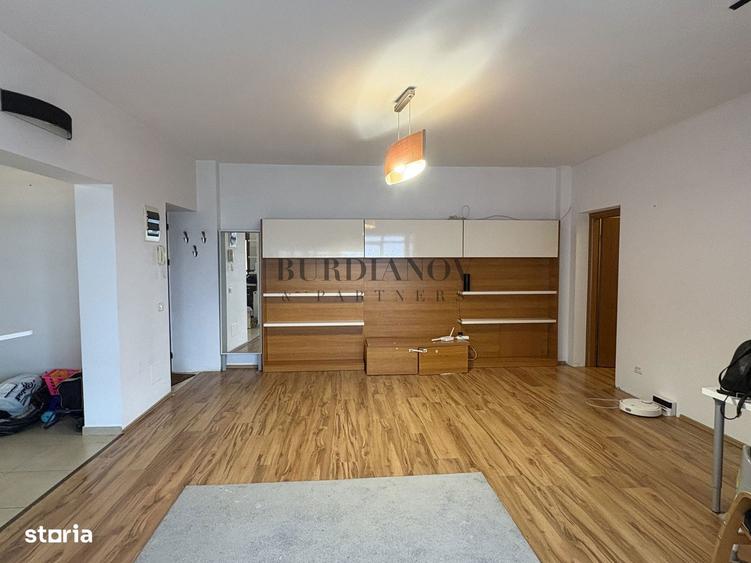 Apartament cu 2 camere semidecomandat în Șerban Vodă
