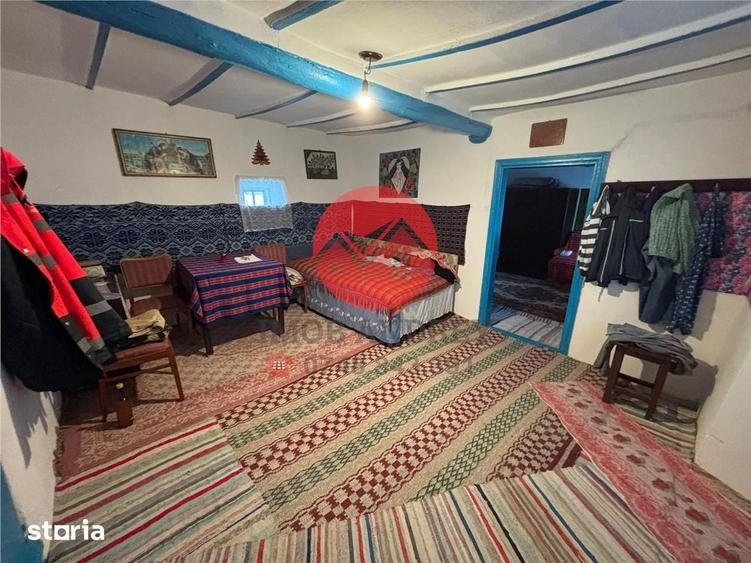 Casă cu 3 camere cu Teren 2100 Mp în Valea Nucarilor