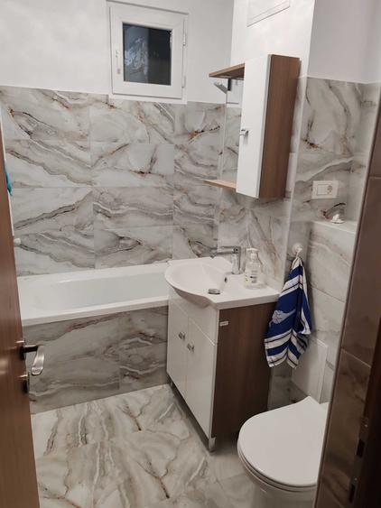 Apartament cu 2 camere decomandat în Soarelui
