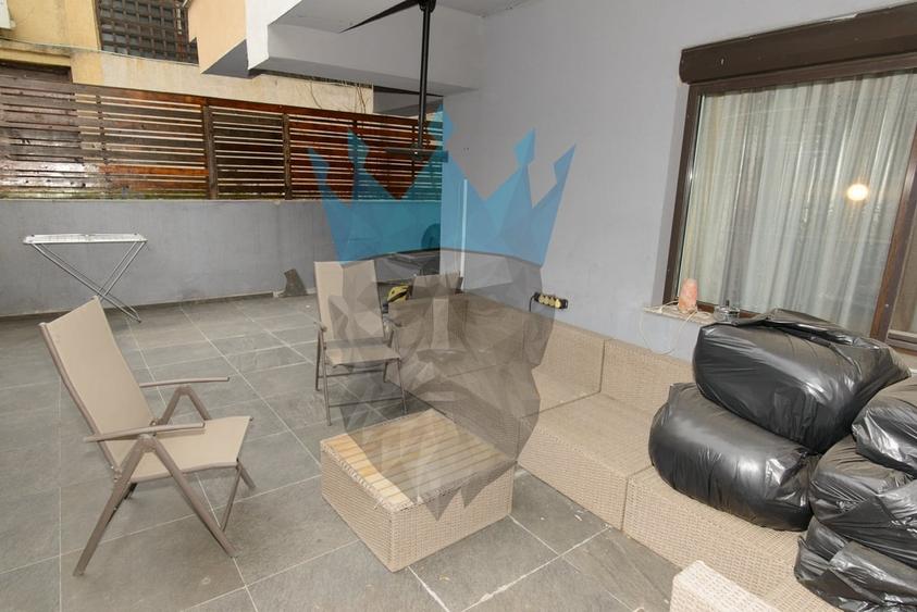 Apartament cu 2 camere semidecomandat, mobilat în P-ța Alba Iulia
