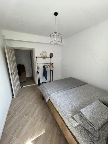 Casă cu 4 camere cu Teren 200 Mp în Central