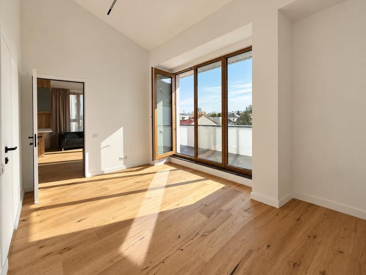 Apartament cu 4 camere decomandat, mobilat în Domenii