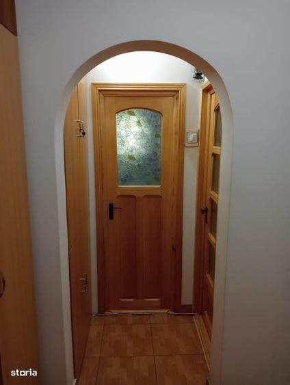 Apartament cu 2 camere decomandat în Nicolina