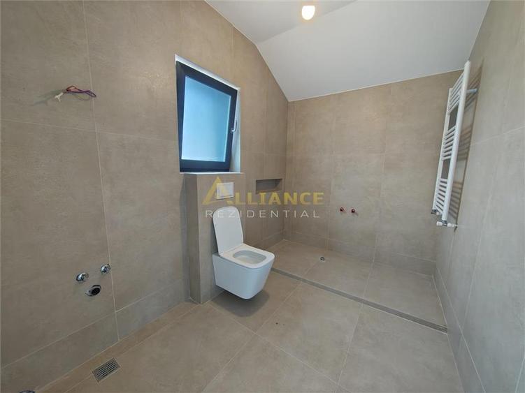 Casă individuală cu 5 camere cu Teren 259 Mp în Berceni