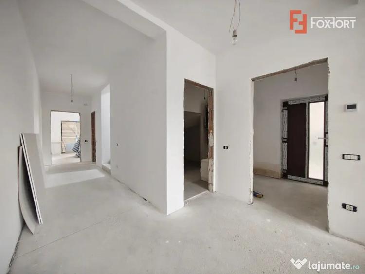 Casă cu 4 camere cu Teren 300 Mp în Giroc