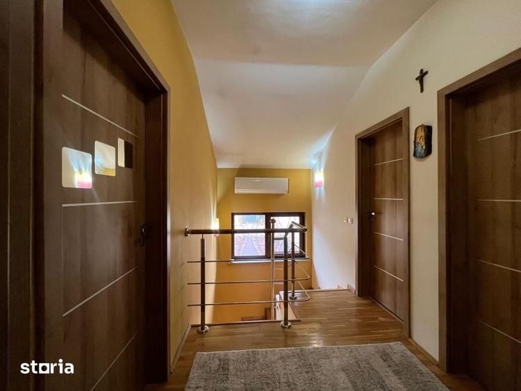 Casă cu 4 camere cu Teren 480 Mp în Borhanci