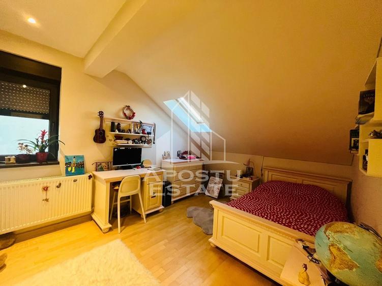 Duplex cu 4 camere cu Canalizare în Dumbrăvița