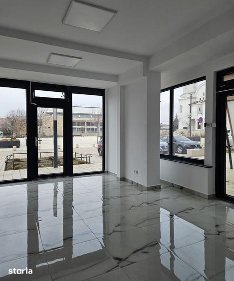 Spațiu comercial, de 55 mp, în Iosia
