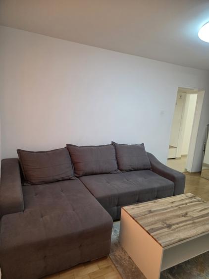 Apartament cu 3 camere decomandat în Dorobanți