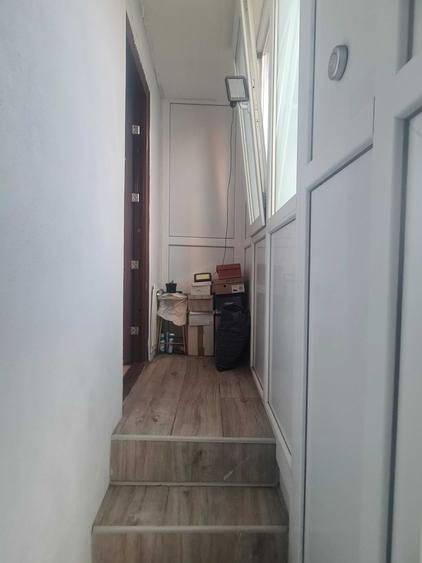Apartament cu 2 camere decomandat în Bariera Vâlcii