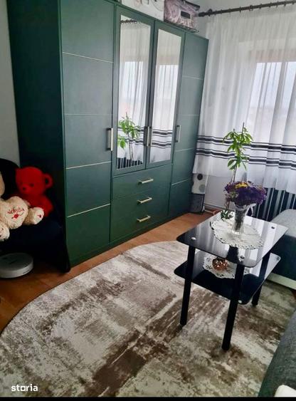 Apartament cu 4 camere în Girocului
