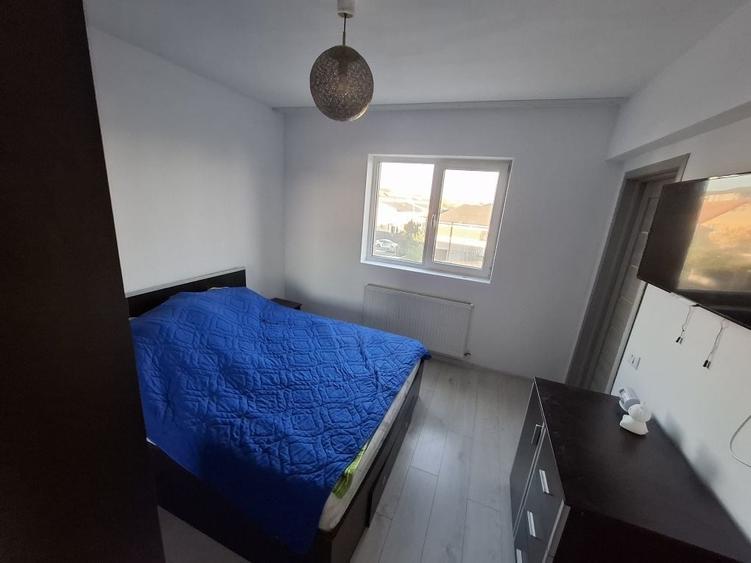 Apartament cu 3 camere decomandat în Fundeni