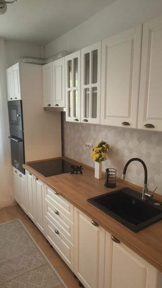 Apartament cu 2 camere semidecomandat, mobilat în Alexandru Obregia