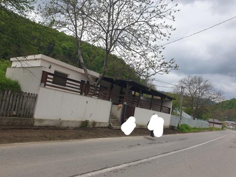 Apartament cu 2 camere decomandat în Reghiu