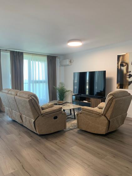 Apartament cu 2 camere decomandat în Est