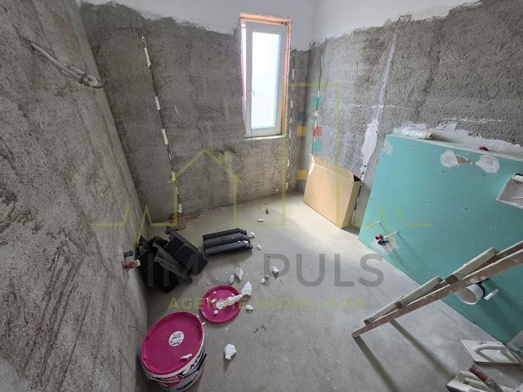 Duplex cu 4 camere cu Canalizare în Moșnița Veche