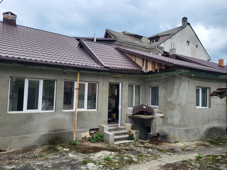 Casă cu 4 camere în Căciulata