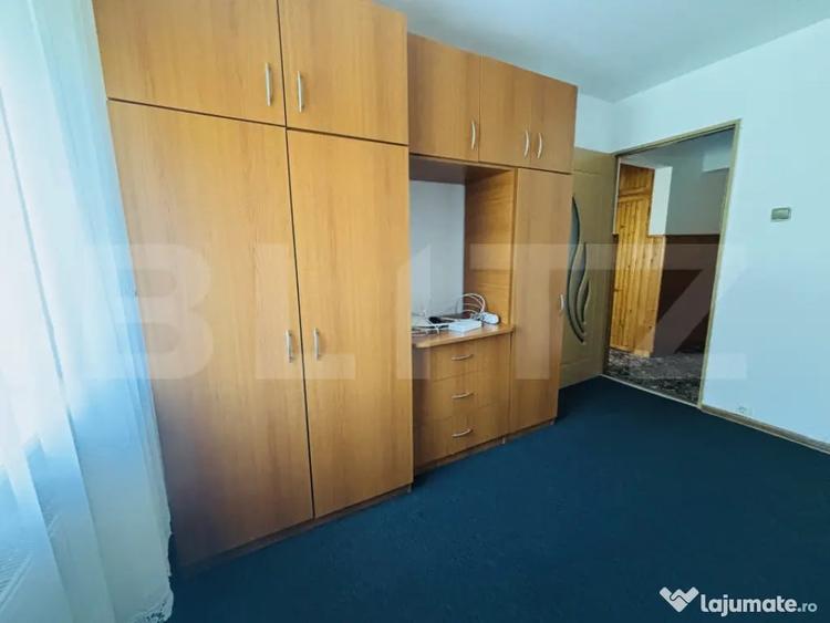 Apartament cu 3 camere decomandat în Bartolomeu