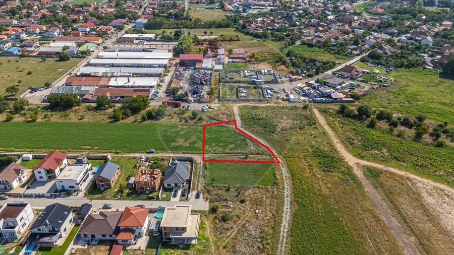 Teren Construcții intravilan de 1237 mp, în Bujac