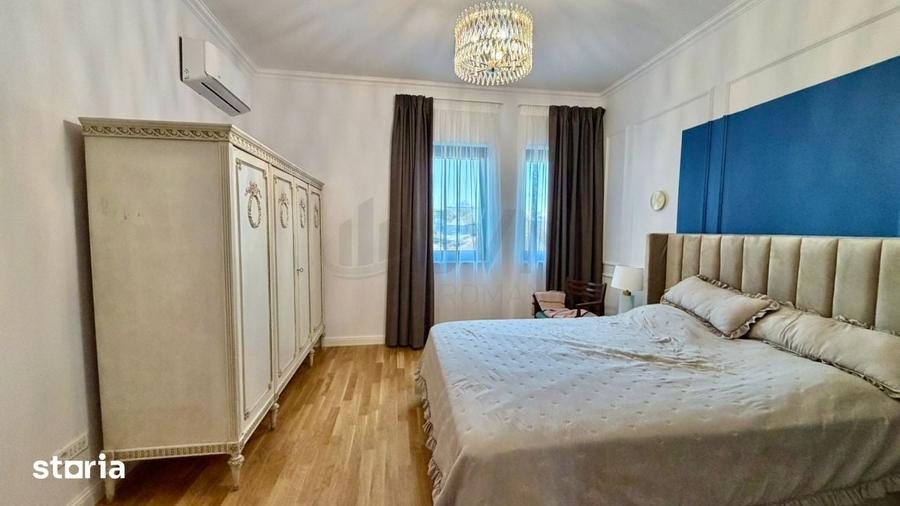 Apartament cu 4 camere decomandat în Victoriei