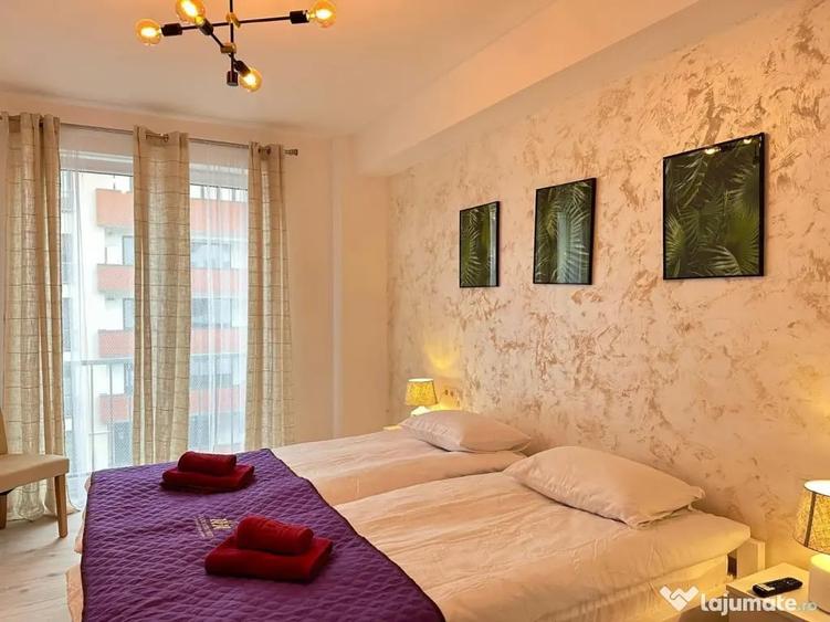 Apartament cu 3 camere decomandat în Lazaret