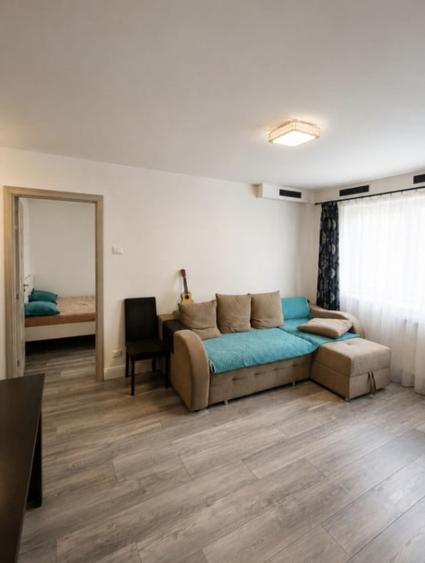 Apartament cu 2 camere semidecomandat în Central
