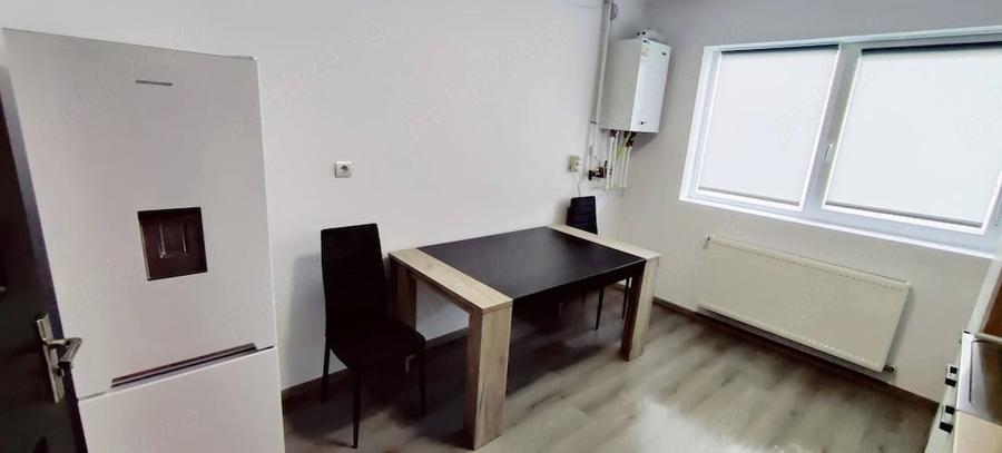 Apartament cu 2 camere decomandat în Crișeni