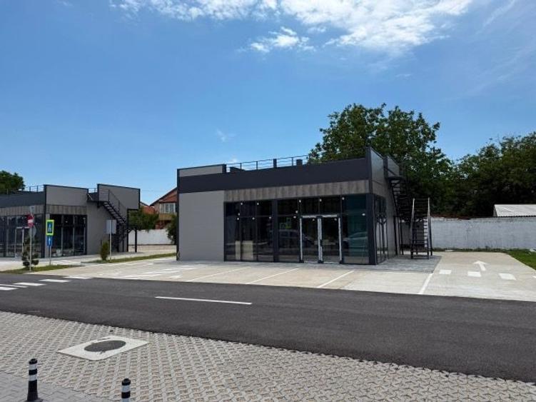 Spațiu comercial, de 200 mp, în Central