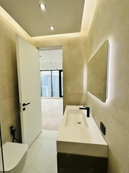 Apartament cu 3 camere decomandat în Barbu Văcărescu