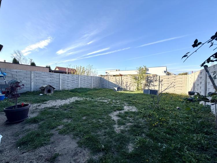 Duplex cu 5 camere cu Canalizare în Dumbrăvița