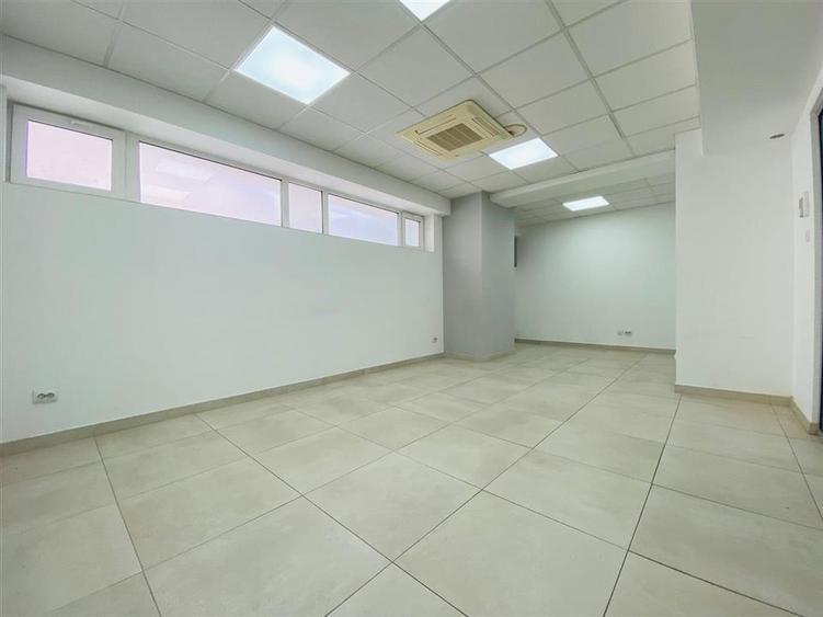 Birou, de 331 mp, în Centru Civic