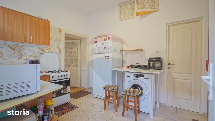Casă cu 3 camere cu Teren 290 Mp în Bartolomeu