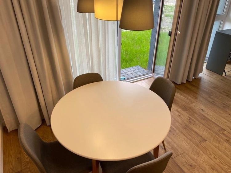Apartament cu 2 camere decomandat în Tractorul