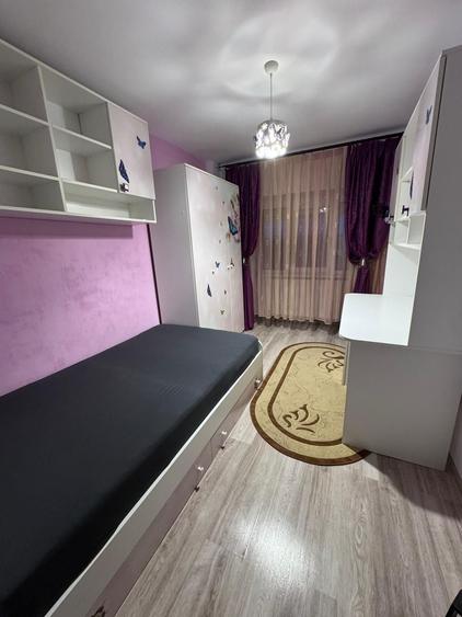 Apartament cu 3 camere decomandat în Ultracentral