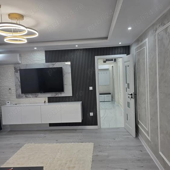 Apartament cu 3 camere decomandat în Șagului