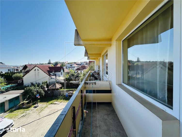 Apartament cu 2 camere decomandat în Ștrand