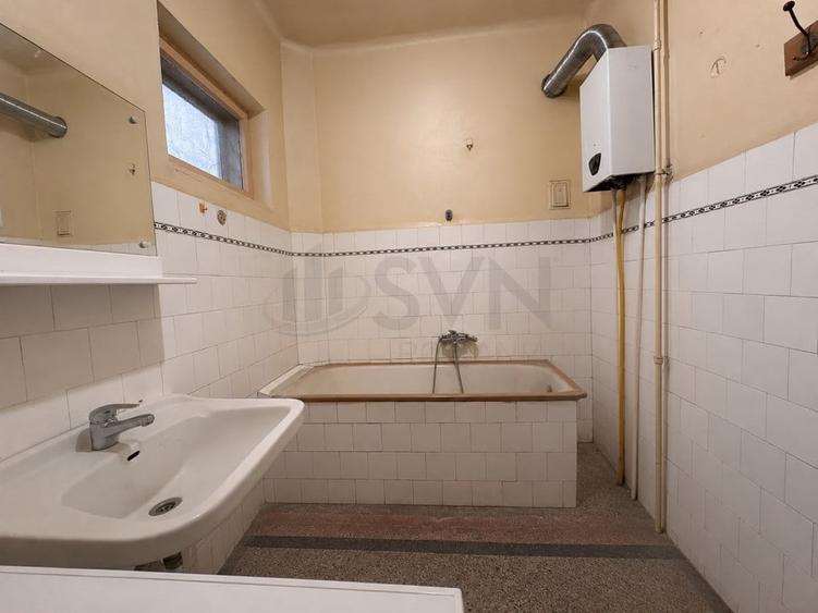 Casă cu 5 camere cu Teren 100 Mp în Alba Iulia