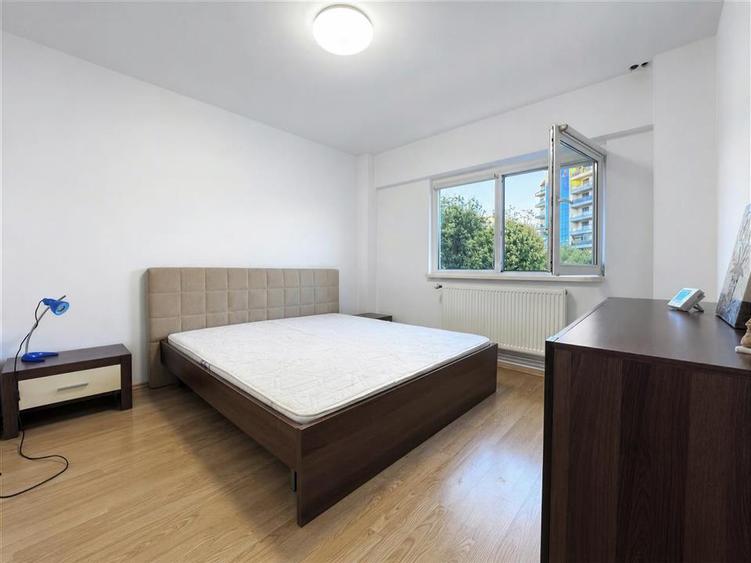 Apartament cu 2 camere decomandat, mobilat în Județean