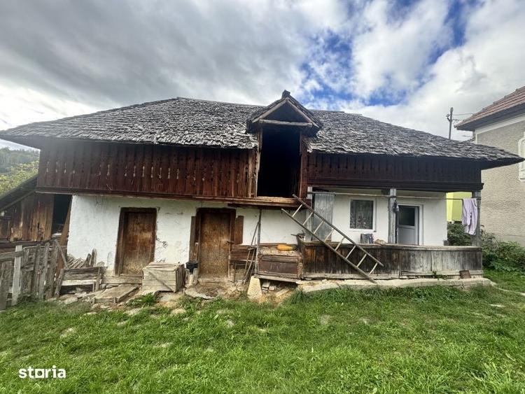 Casă cu 2 camere în Cândești