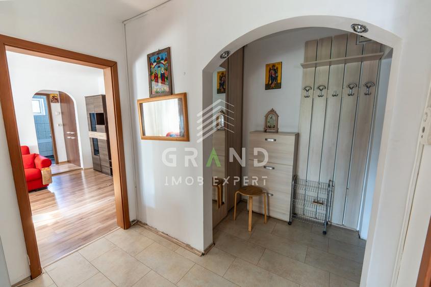 Apartament cu 3 camere semidecomandat, mobilat în Mănăștur